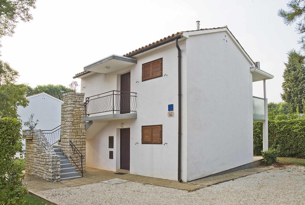 Daila Apartments Novigrad Istria Habitación foto